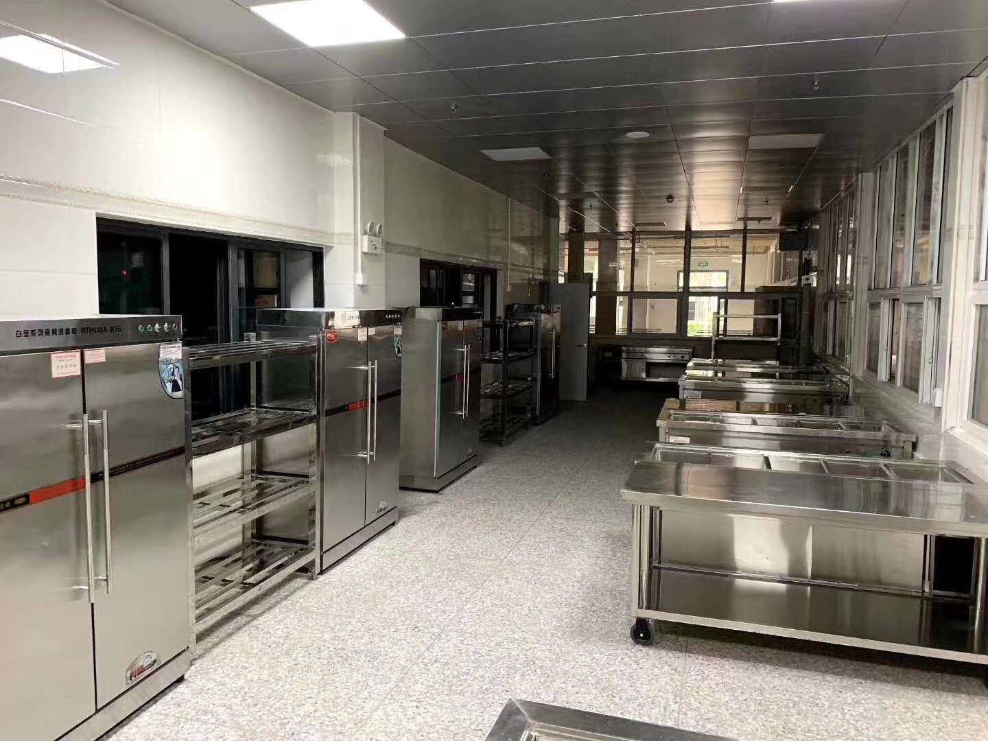 餐廳午夜视频免费在线观看設備2