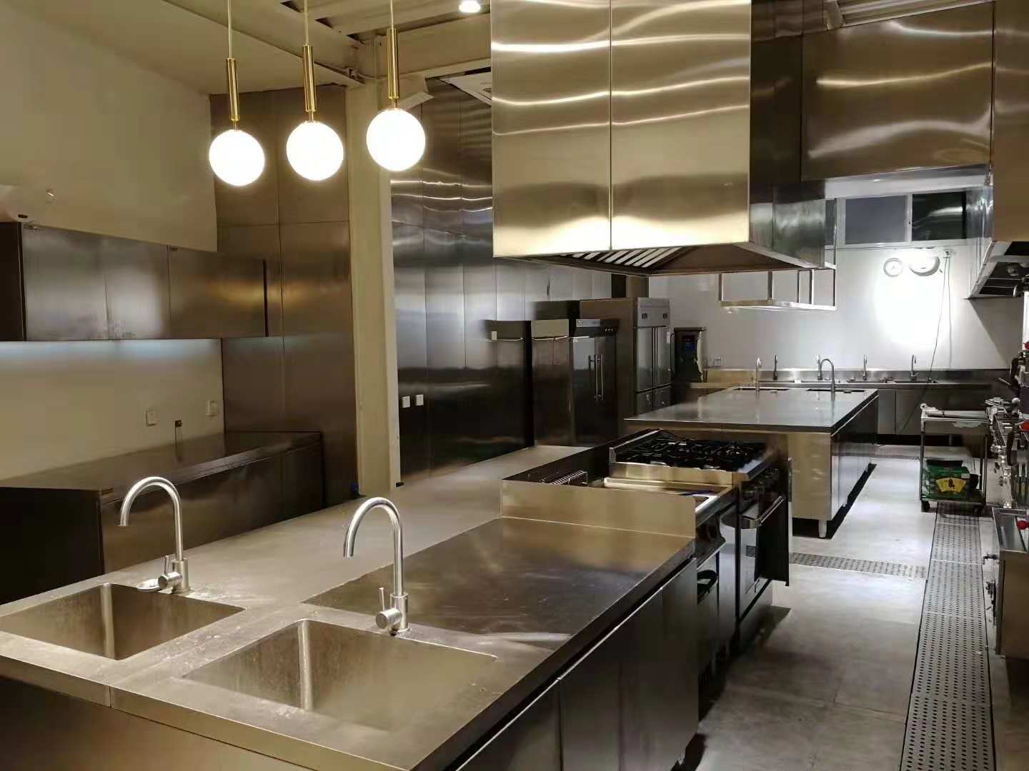 商用午夜视频免费在线观看工程3