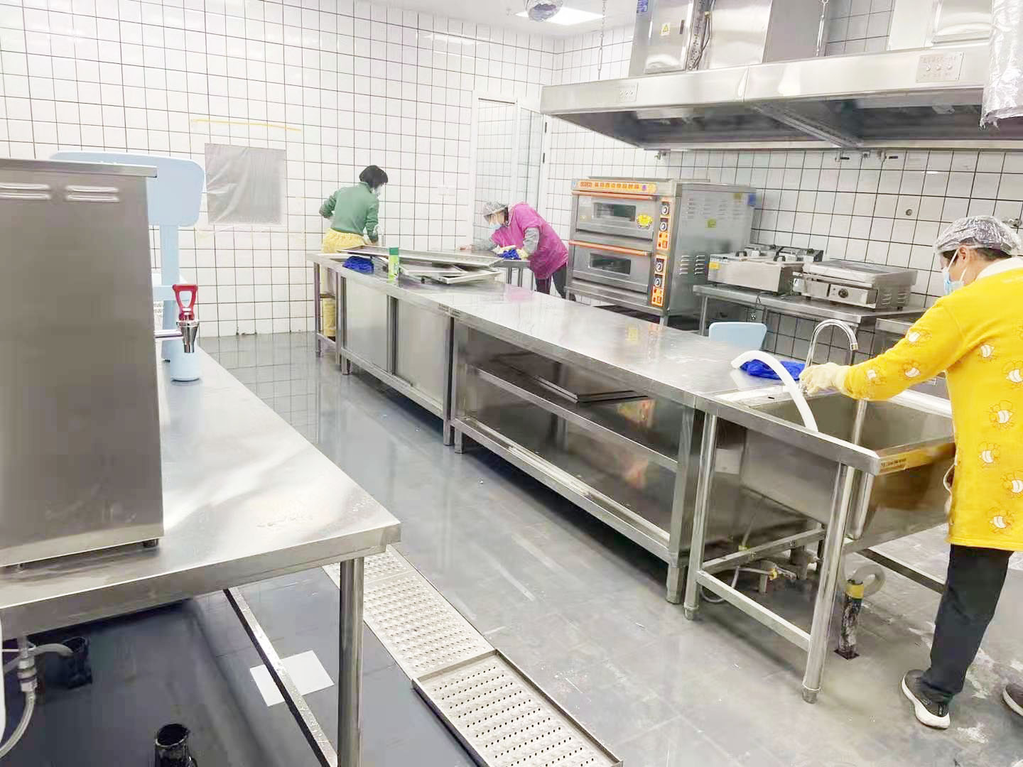 食堂午夜视频免费在线观看設計