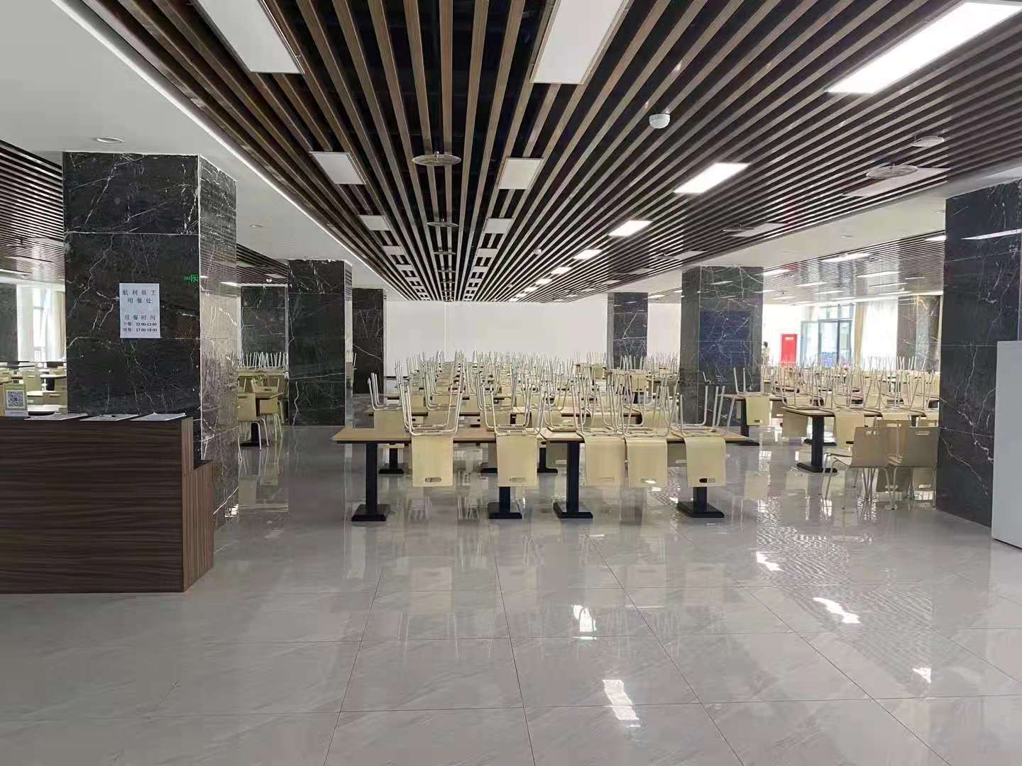 餐廳午夜视频免费在线观看設備