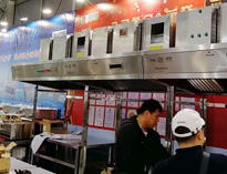   午夜影院污在线观看2019年上海國際酒店用品展開展，引來不少遊客圍觀